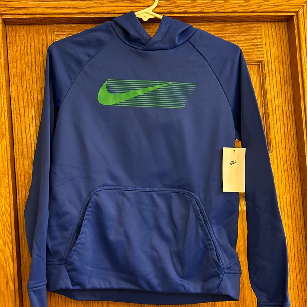 Nike Boys XL hoodie NWT. Has been sitting in tote. Cleaning out closet!